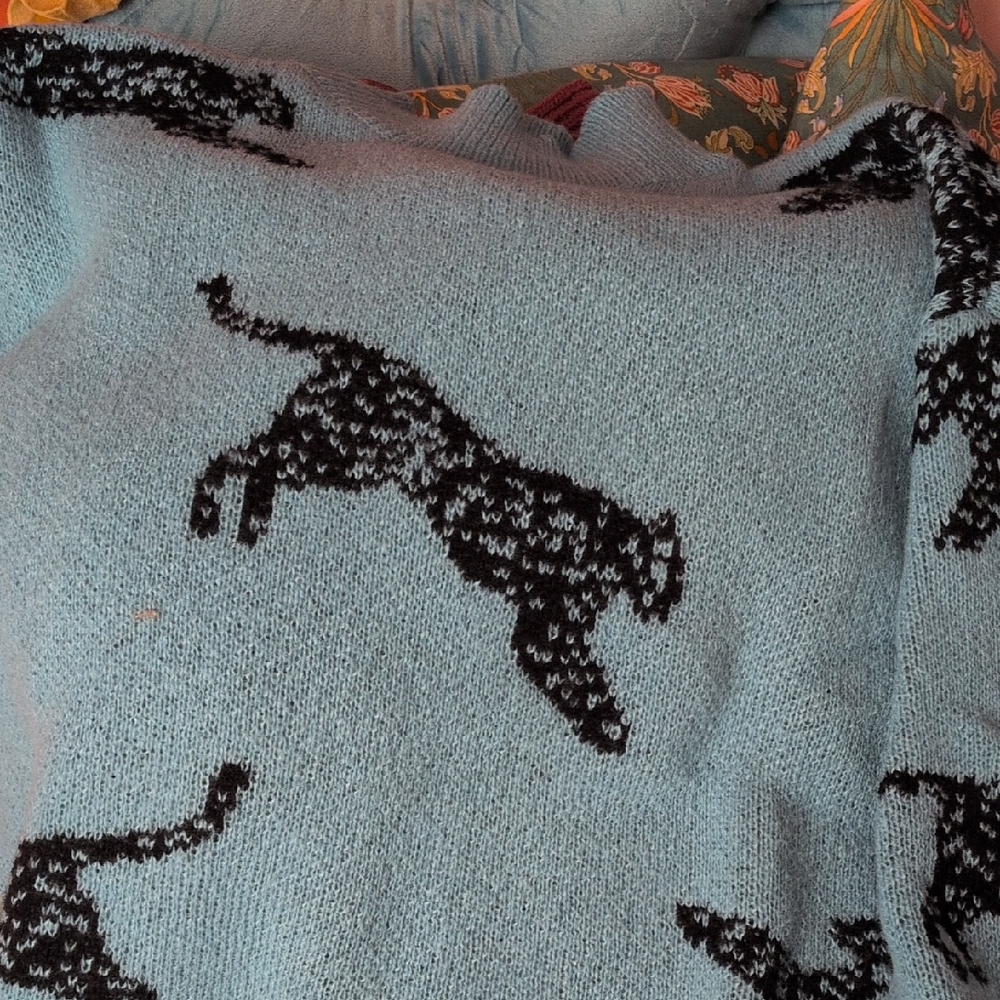 SHEIN Light Blue Crewneck Sweater with Black Dog Motifs